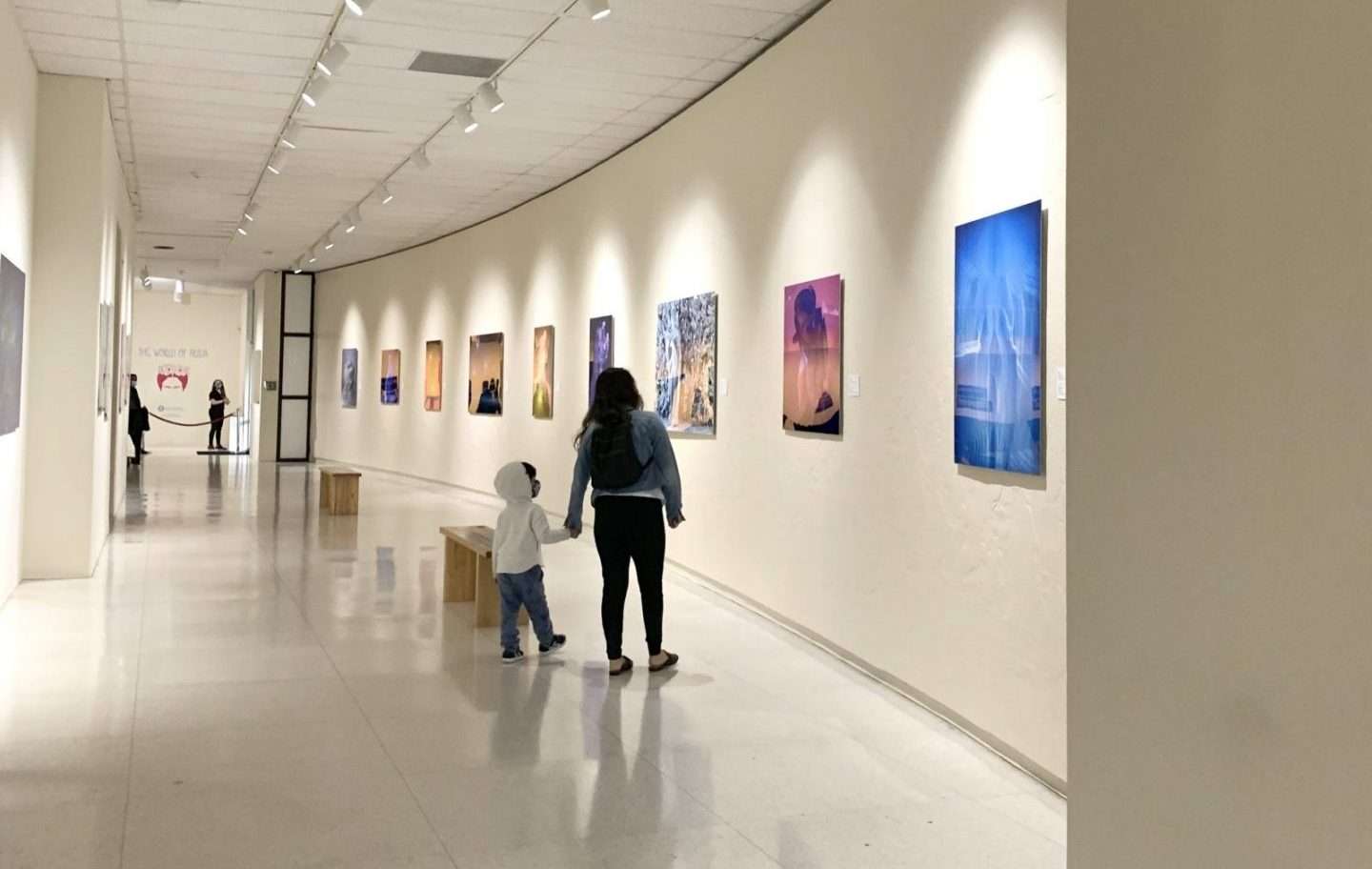 Spectrum Dynamic gallery visitors family